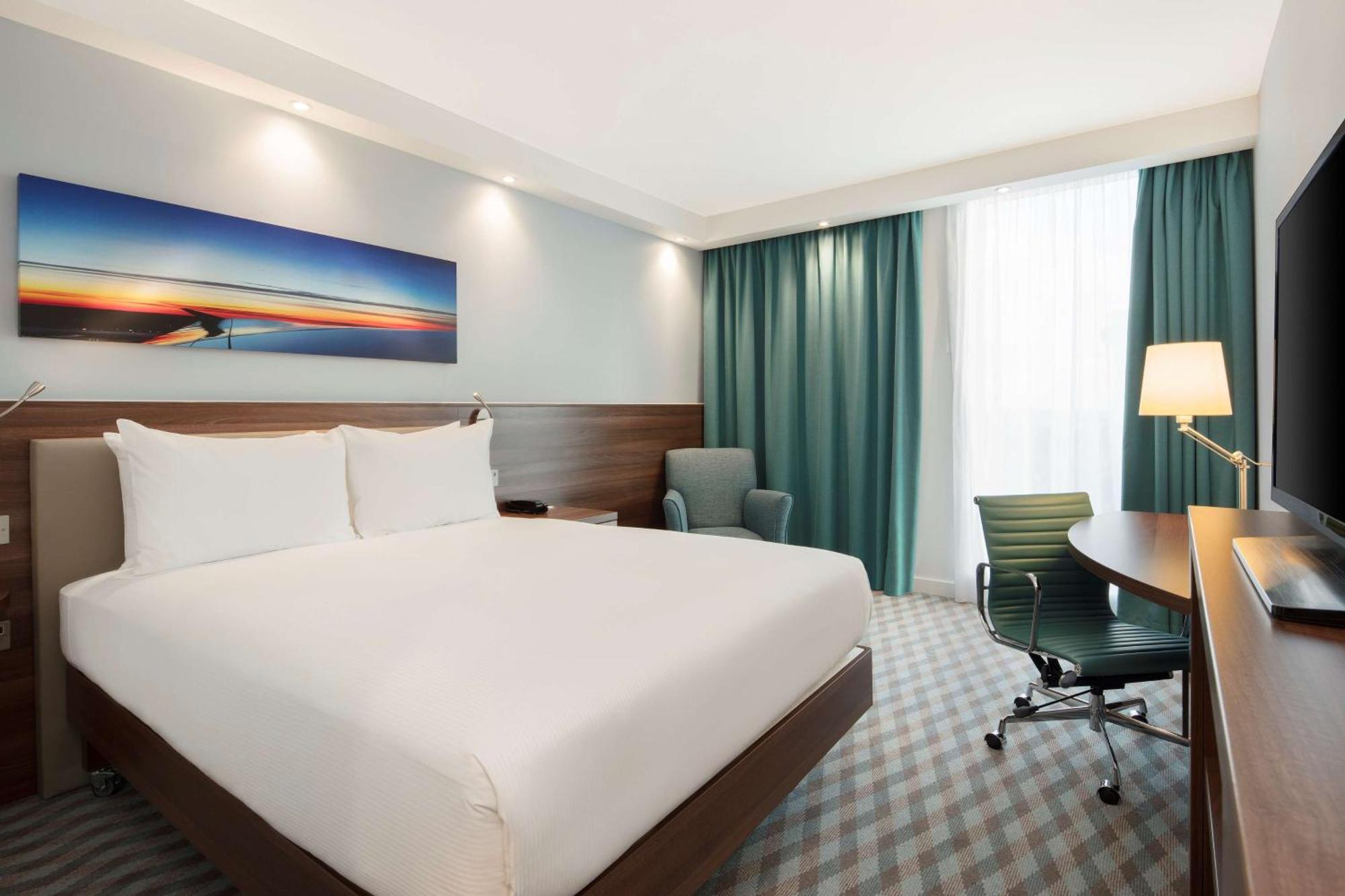 Hotel Hampton By Hilton London Stansted Airport Stansted Mountfitchet Exteriér fotografie